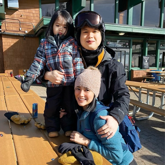 Zara, Forever 21, Abercrombie & Fitch, J. Crew - Picture 7 of 10